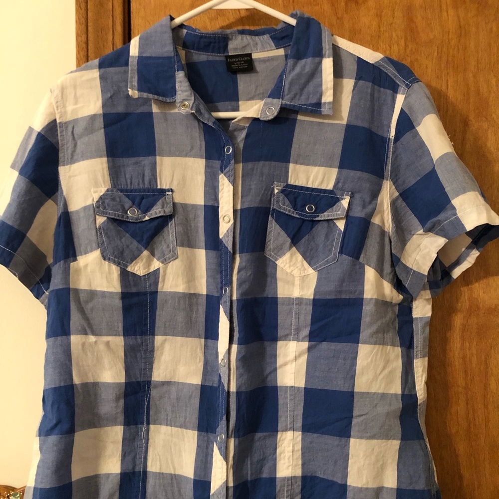 Short sleeve shirt